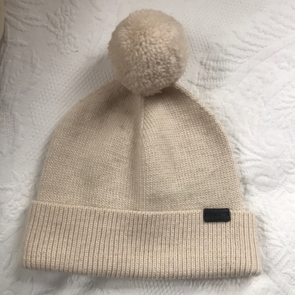 COACH Woman's Wool  Knit Hat